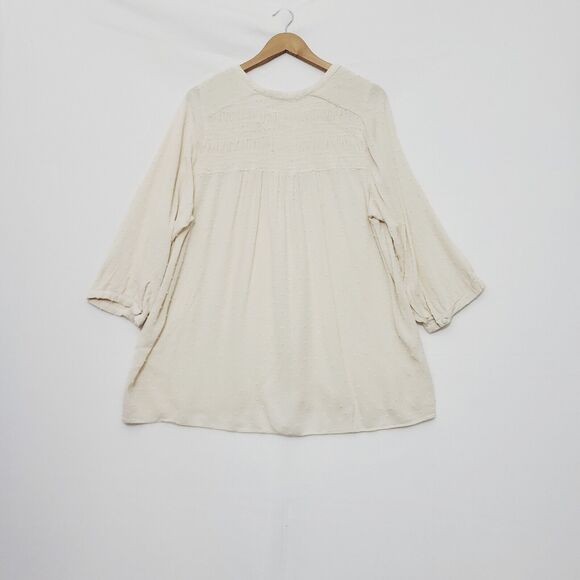 Rose + Olive Top Womens 1X Plus Ivory Textured Button Boho Smocked Blouse - Picture 2 of 9